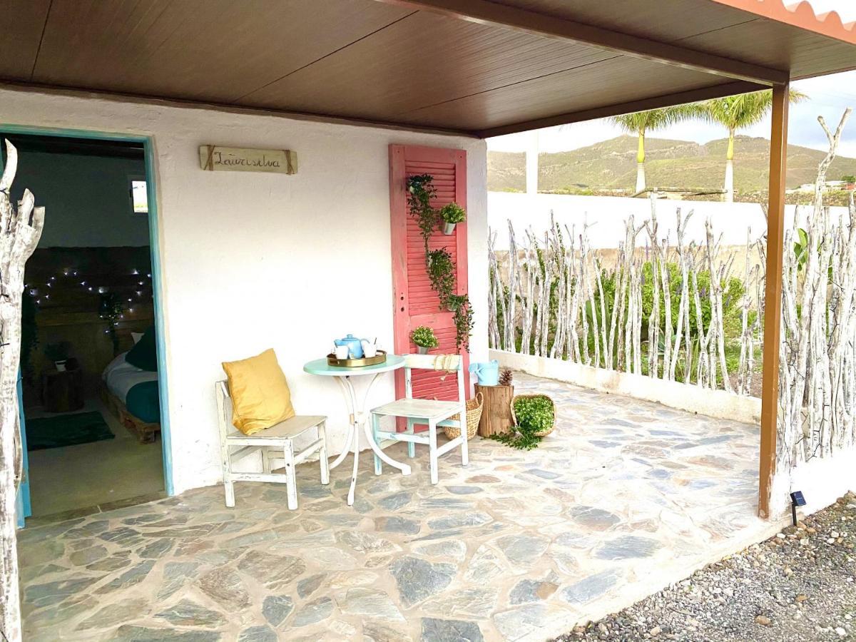 Lykke Suite Spa Sauna Piscina Y Jardin Buzanada Esterno foto