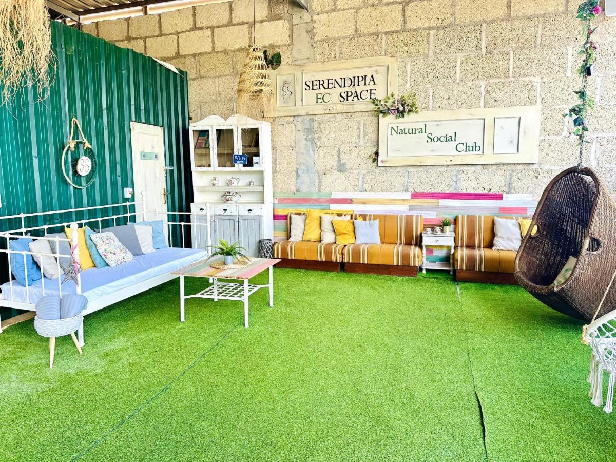 Lykke Suite Spa Sauna Piscina Y Jardin Buzanada Esterno foto